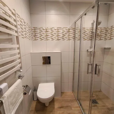 Pensión Antonio - Klimatyzowane Pokoje, Centrum Slupska, Spokojny