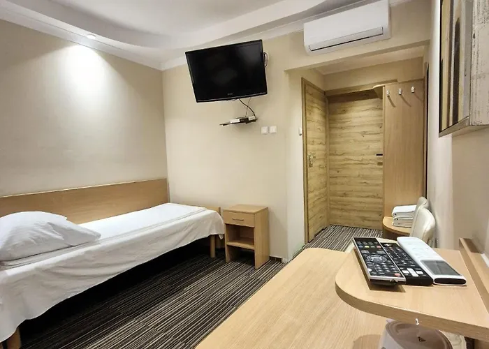 Antonio - Spokojny Hotel, Centrum Słupska 3*